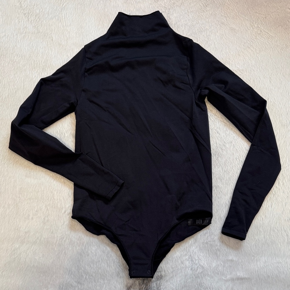 NWOT Skims Bodysuit